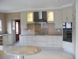 house-monte-cristo-24-kitchen-4