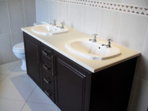 house-monte-cristo-24-bathrooms-3